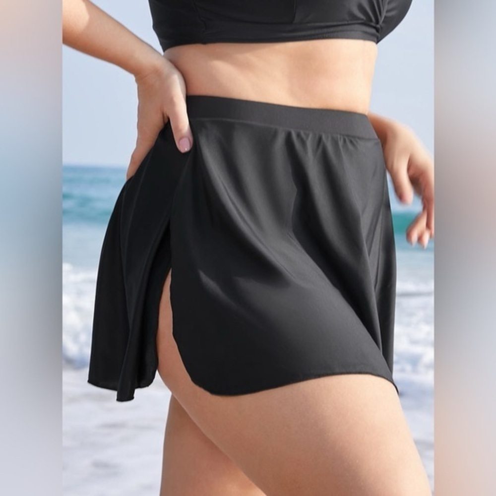 NWT BloomChic Black Women's Plain High Waist Split Hem Swim Skirt Size 10
